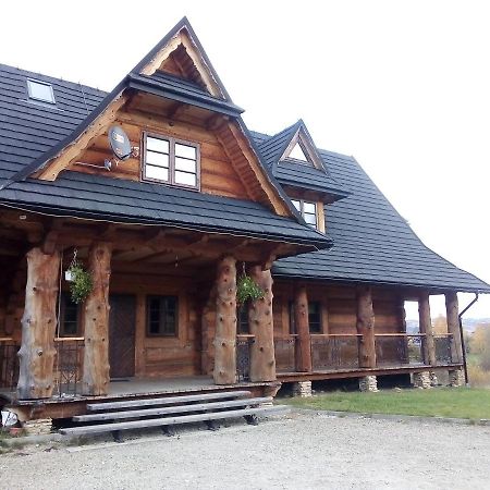 Chochlik Hotel Ustrzyki Dolne Exterior foto